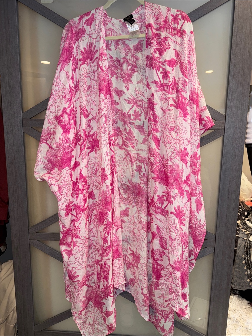 G.I.L.I. Pink & White Floral Kimono Top